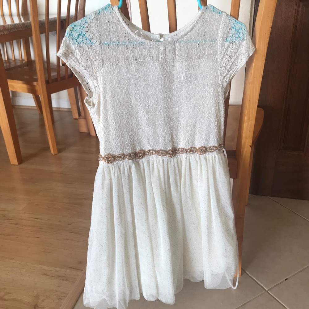 Girls dress